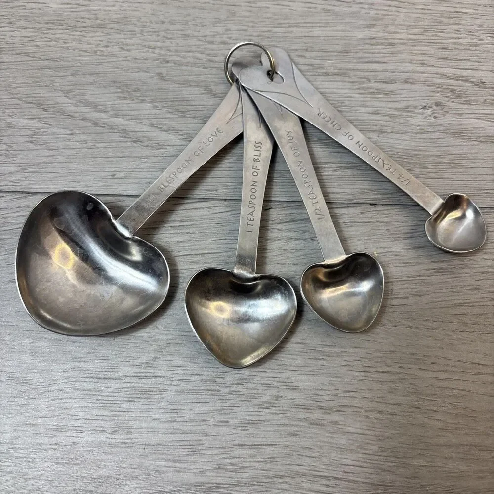 Set of 4 Metal Heart Shaped Measuring Spoons Silver Tone A PINCH OF LOVE SET